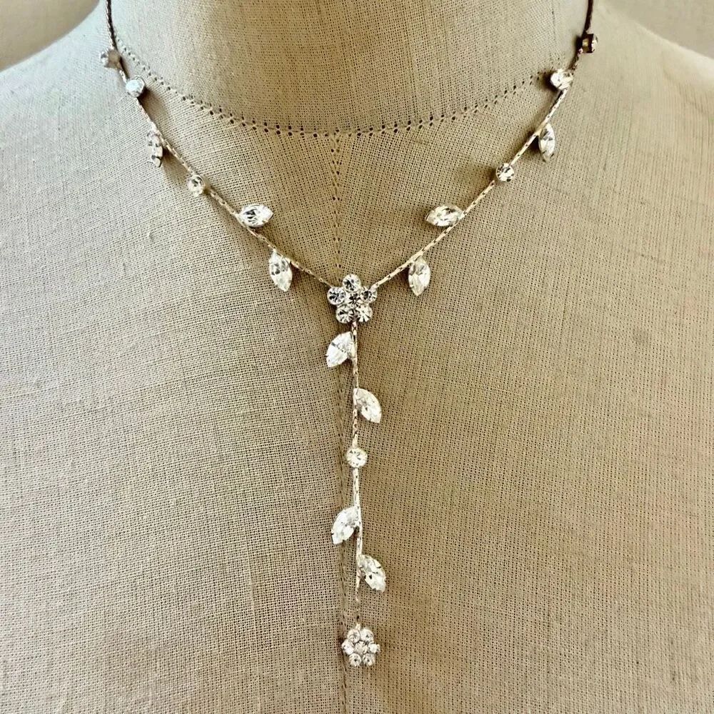 Silver Tone Rhinestone Lariat Necklace ✨ Floral Drop Bridal Style